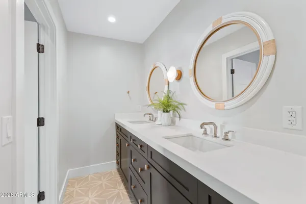 $25,000 | 3842 East San Miguel Avenue, Paradise Valley, AZ 85253