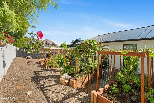 $25,000 | 3842 East San Miguel Avenue, Paradise Valley, AZ 85253