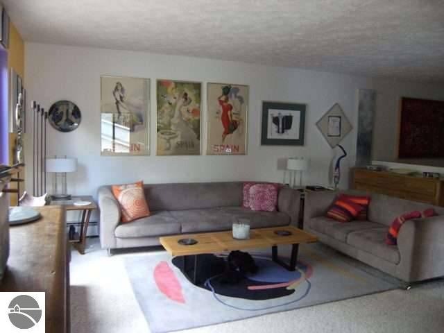 2724 Blue Ridge Lane Traverse City, MI 49684 - Photo 8 of 25 1733946-7.JPG