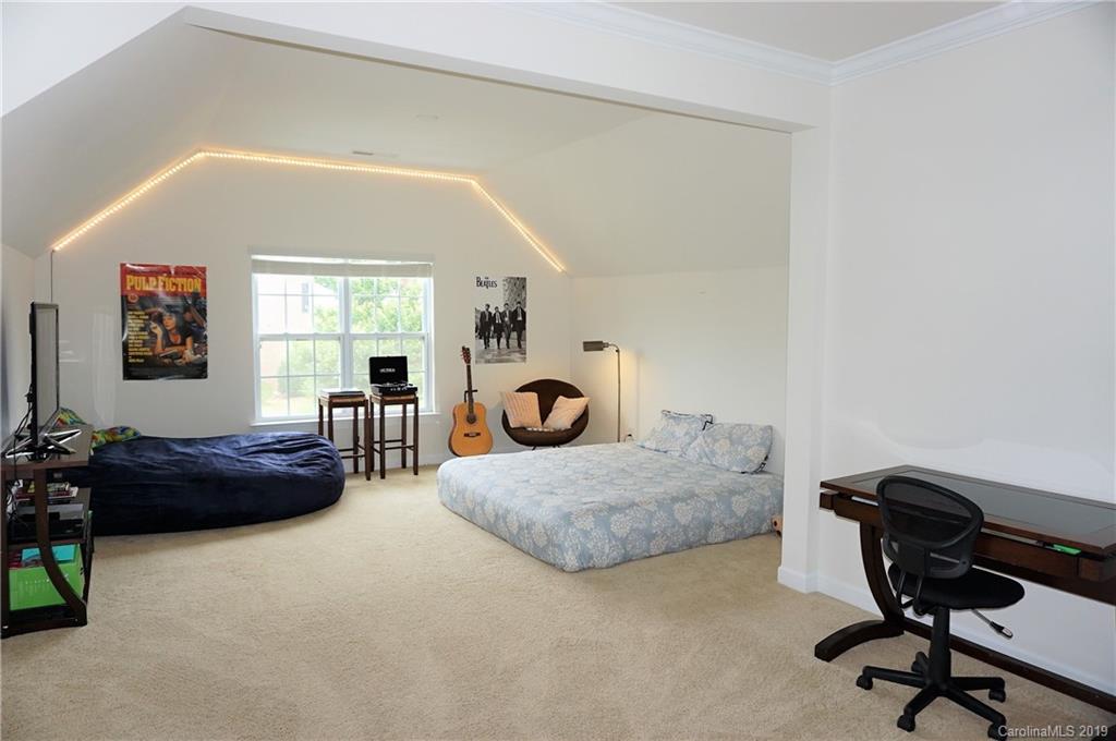 11517 Ashbourne Hall Road Charlotte, NC 28277 - Photo 36 of 47 Gallery Image 36