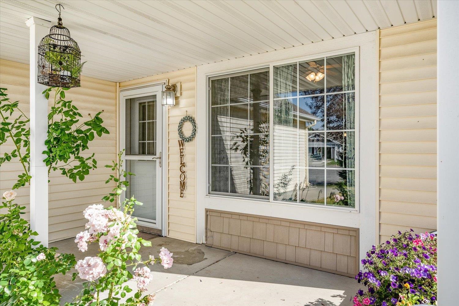1715 West Tree Lane Spokane, WA 99208 - Photo 3 of 41 Gallery Image 3