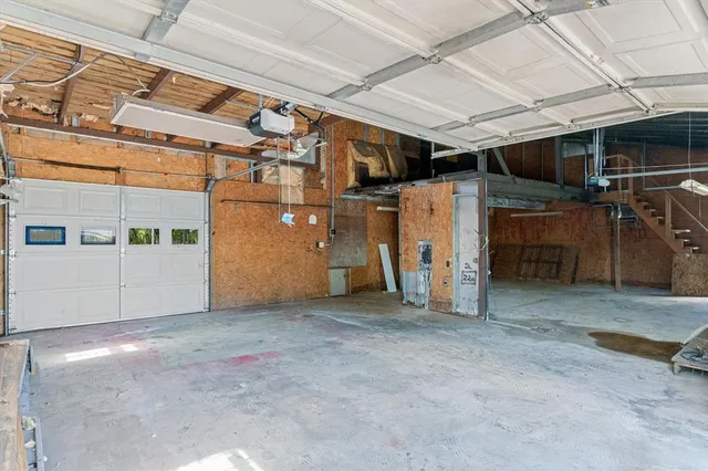 a view of a garage