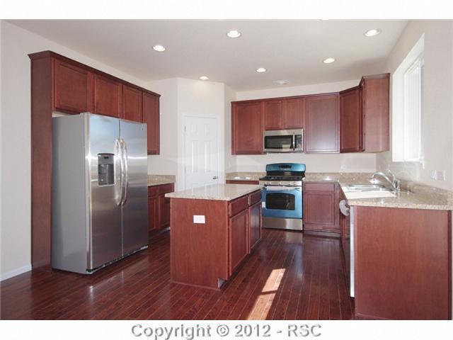 811 Spectrum Loop Colorado Springs, CO 80921 - Photo 5 of 16