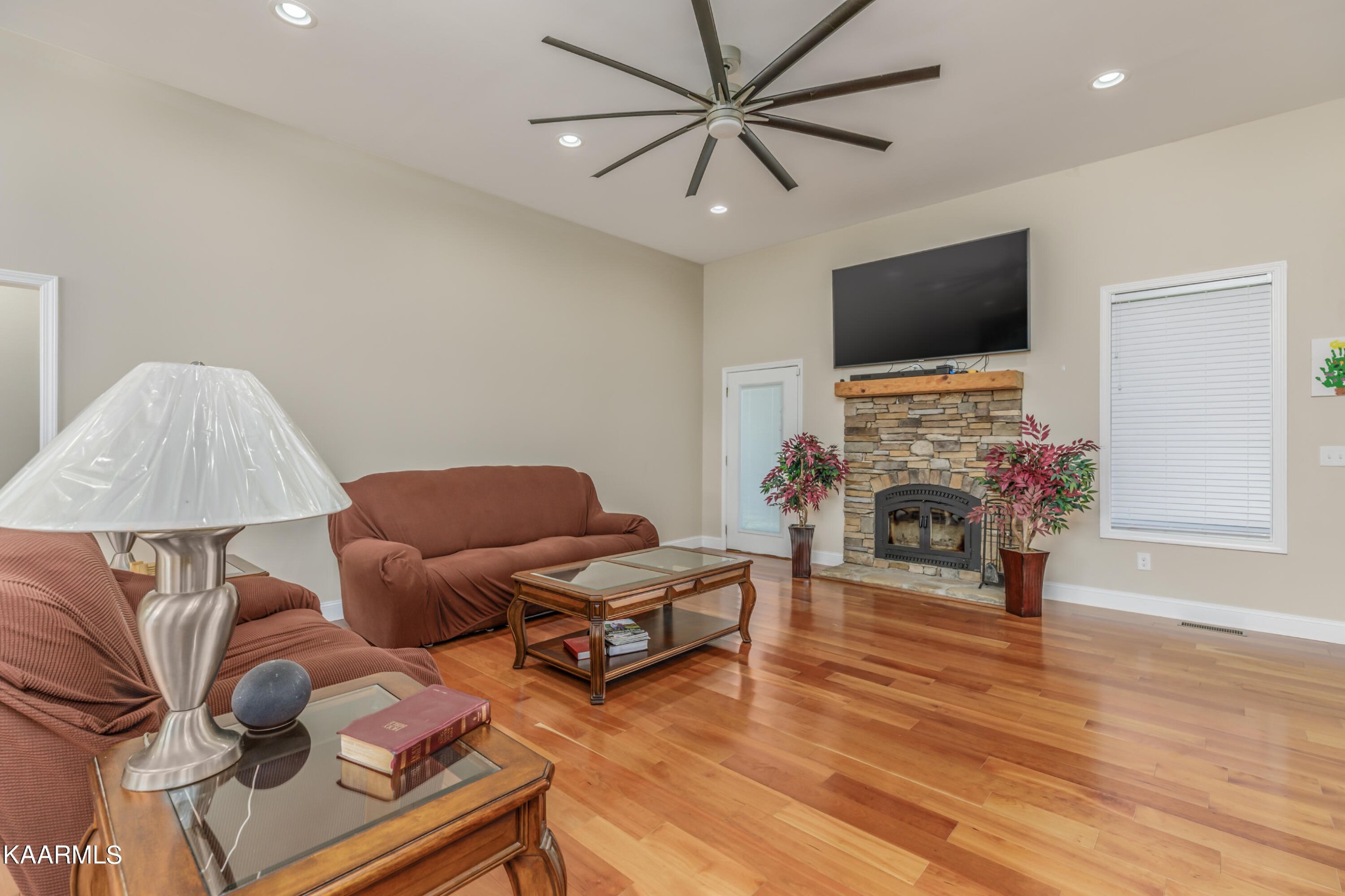 1335 Deep Springs Road Dandridge, TN 37725 - Photo 14 of 30 a living room with furniture and a flat screen tv