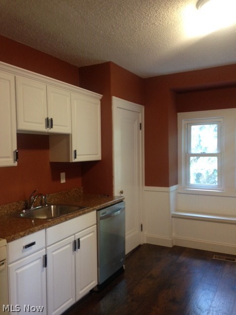 4760 Anderson Road Cleveland, OH 44124 - Photo 4 of 23
