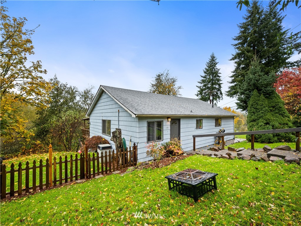 195 Rocky Point Road Kelso, WA 98626 - Photo 1 of 35 Gallery Image 1
