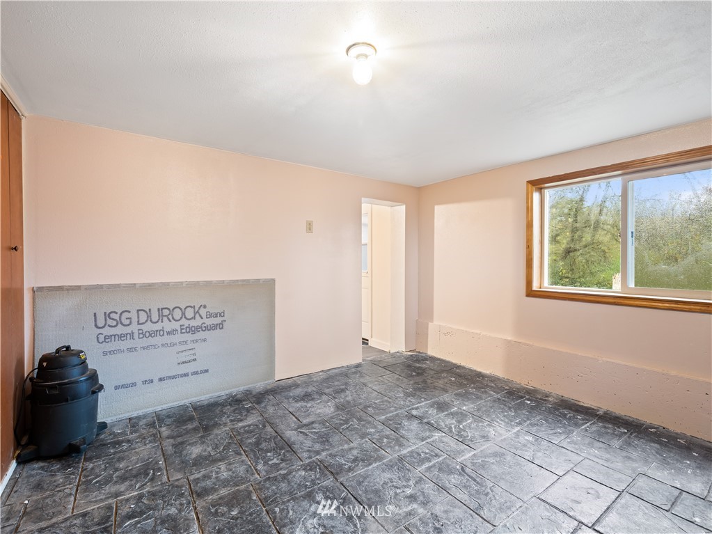 195 Rocky Point Road Kelso, WA 98626 - Photo 27 of 35 Gallery Image 27