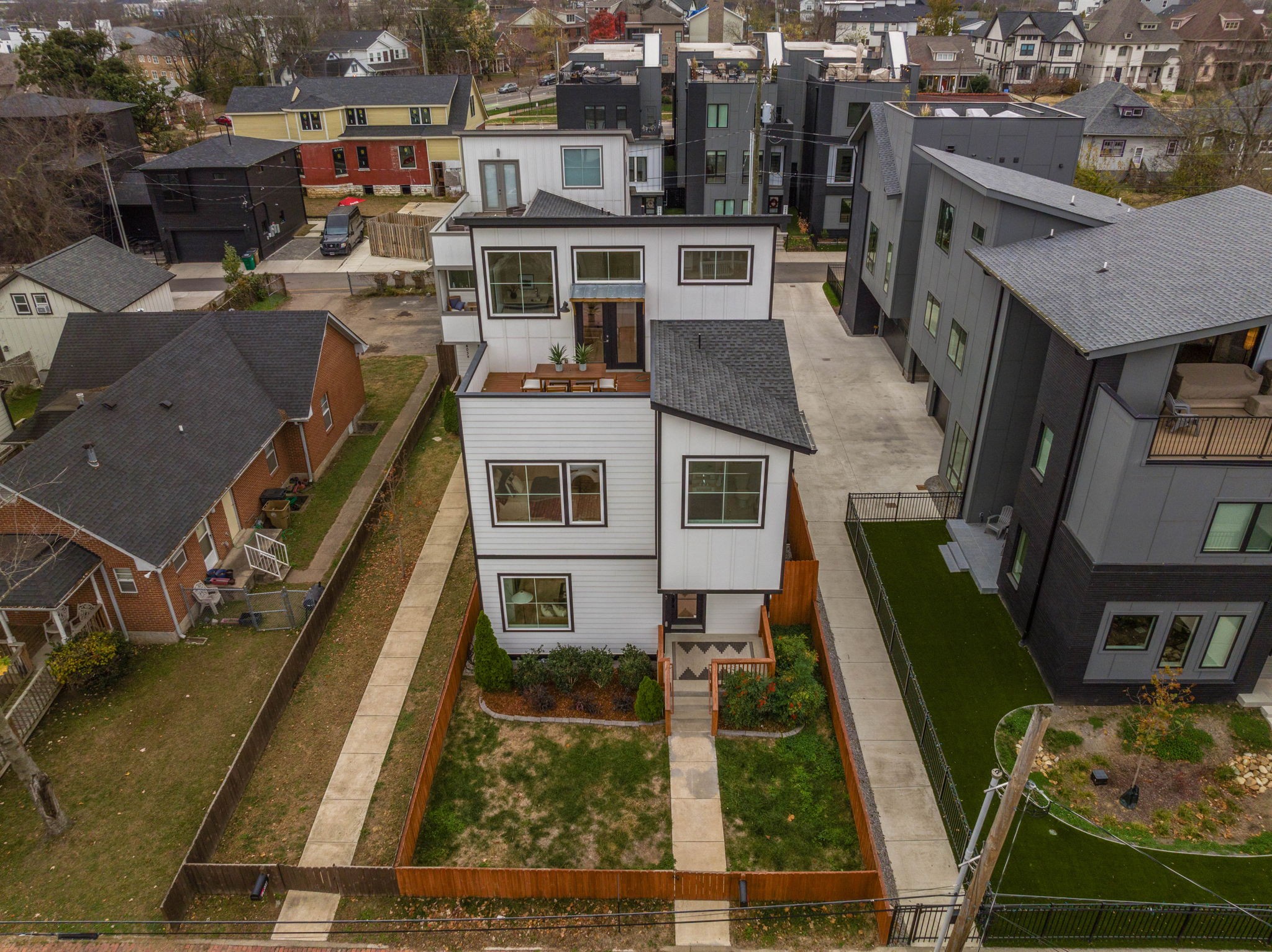 1403 10th Avenue North, Unit A Nashville, TN 37208 - Photo 46 of 53 an aerial view of a house with a garden