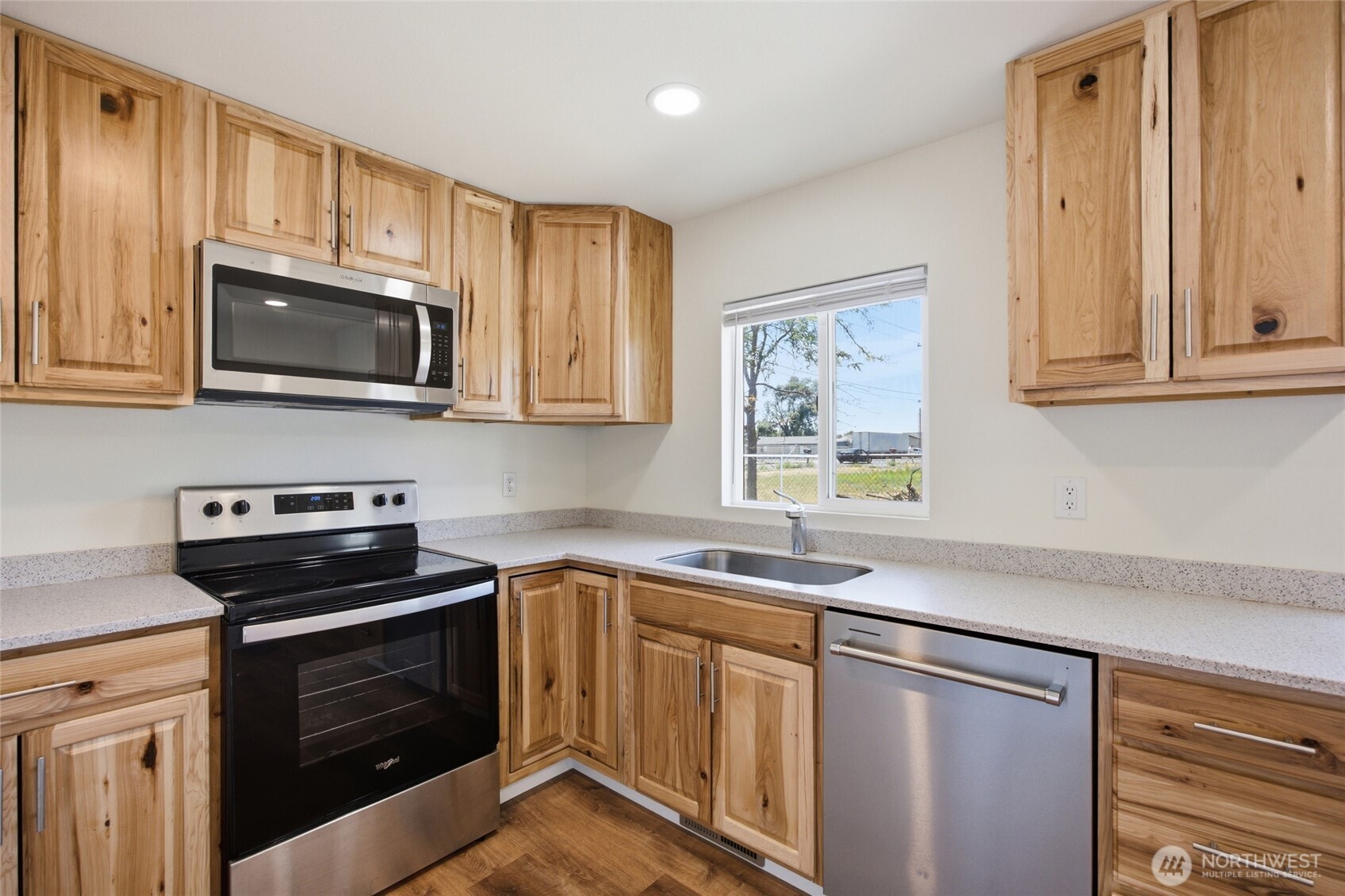329 South Gibby Road Moses Lake, WA 98837 - Photo 16 of 37