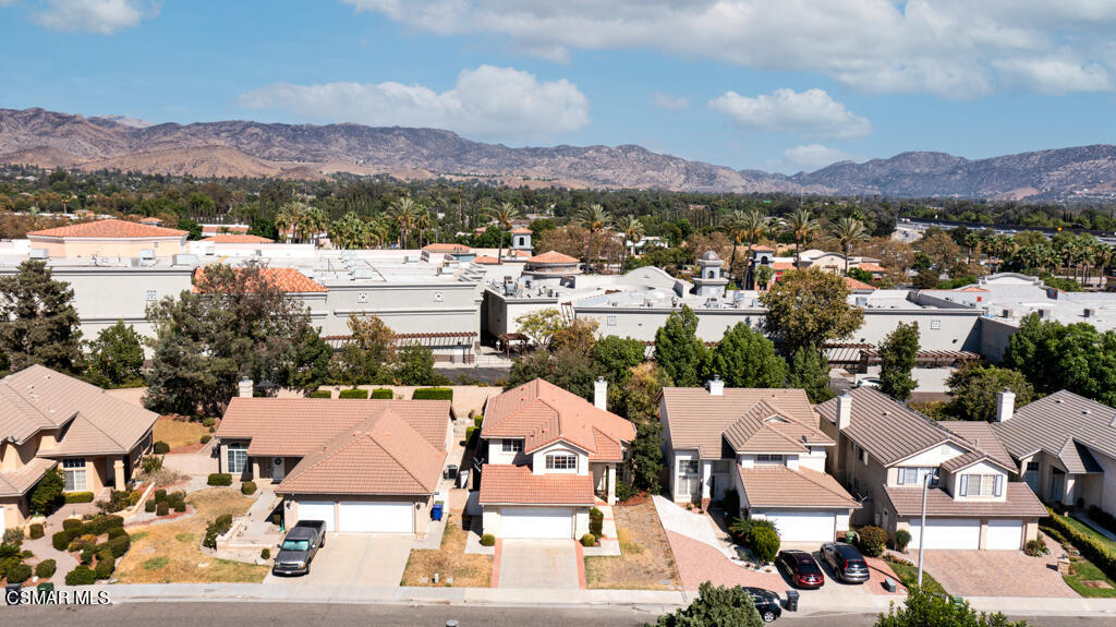 2676 Santa Ynez Avenue Simi Valley, CA 93063 - Photo 44 of 46 an aerial view of residential houses and outdoor space