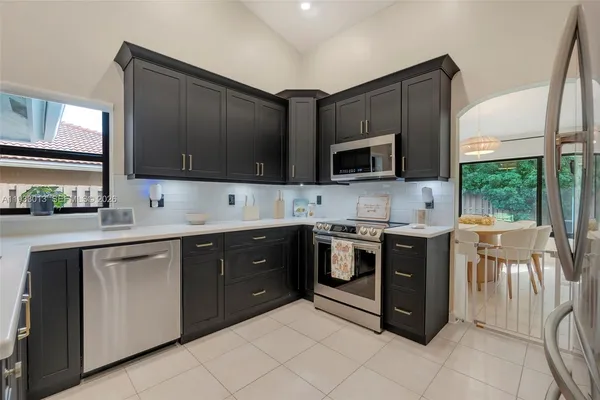 $4,500 | 1583 Eastlake Way, Weston, FL 33326