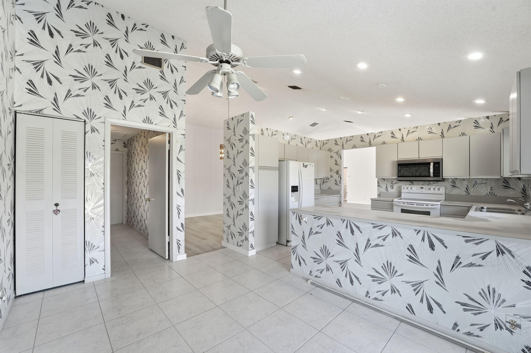 9476 El Clair Ranch Road Boynton Beach, FL 33437 - Photo 19 of 34 13-web-or-mls-DSC05042