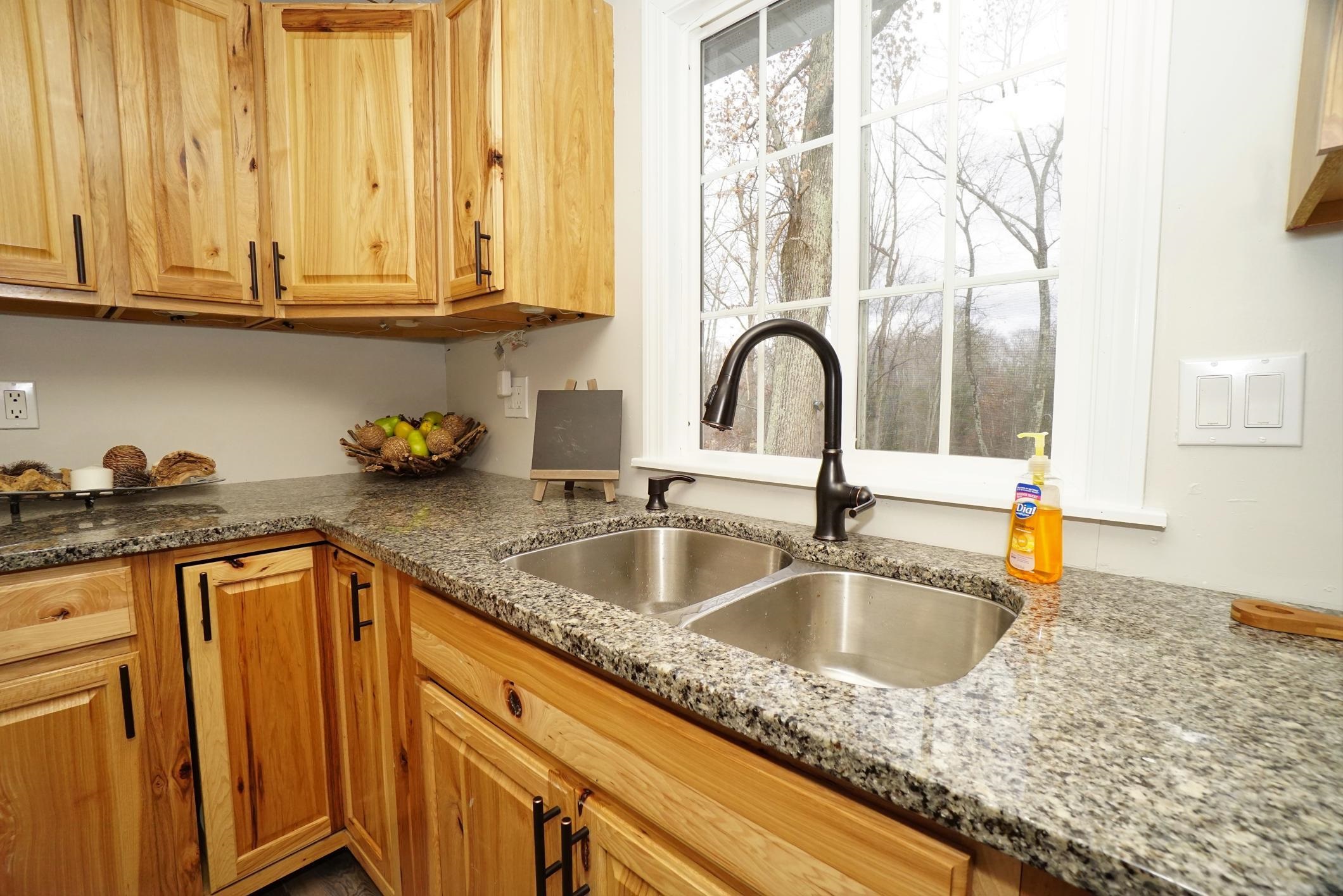 43 Joseph Road Salem, NH 03079 - Photo 15 of 39 Gallery Image 15