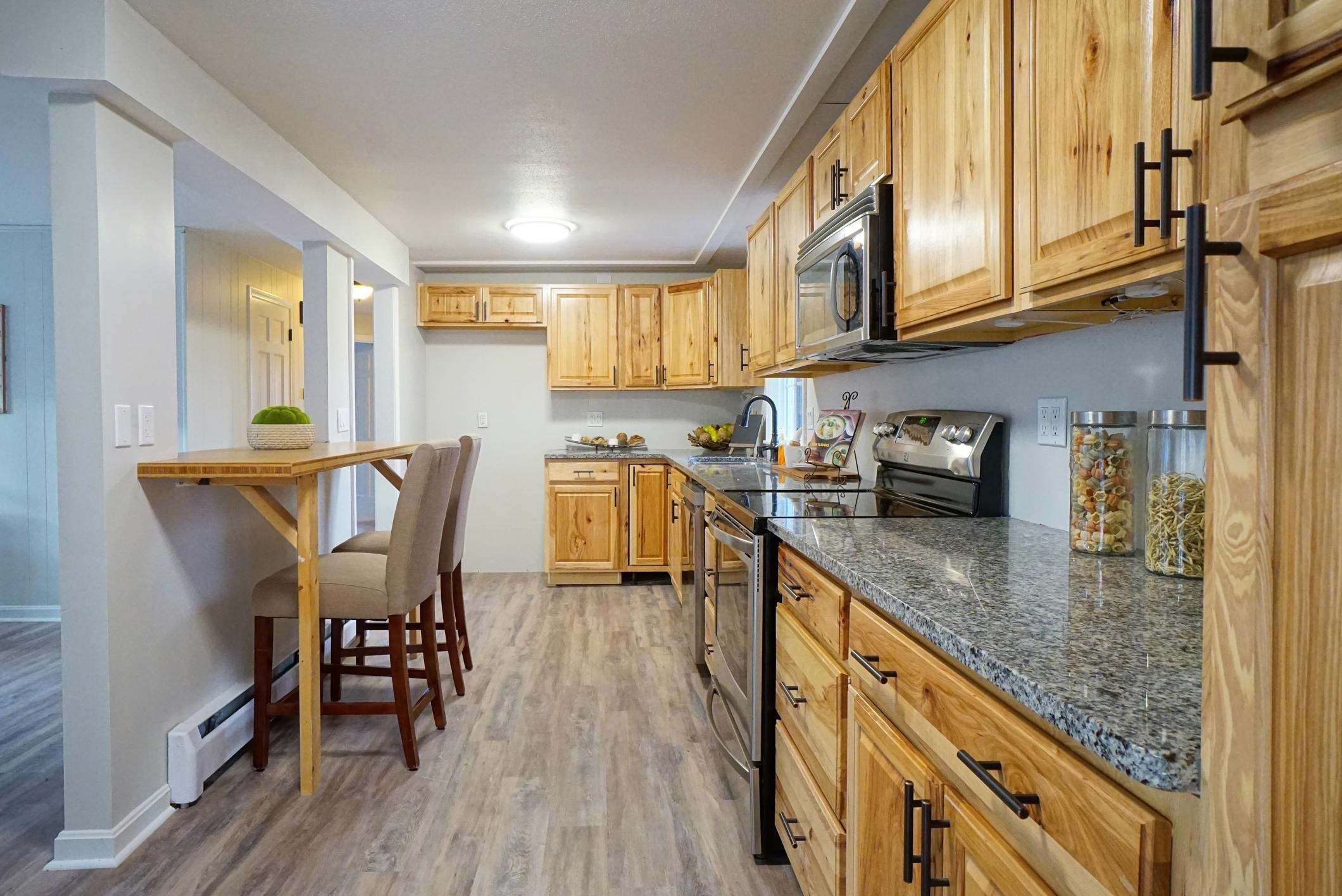 43 Joseph Road Salem, NH 03079 - Photo 17 of 39 Gallery Image 17