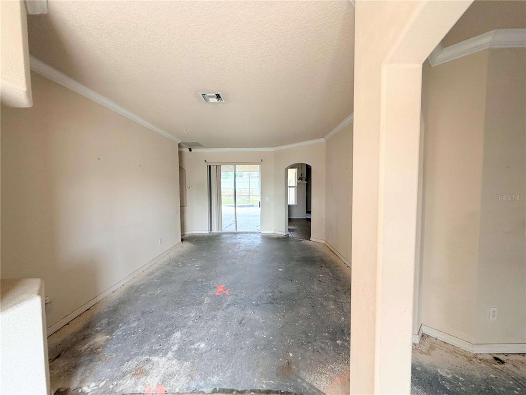 2875 Beaver Ridge Loop Clermont, FL 34711 - Photo 3 of 20