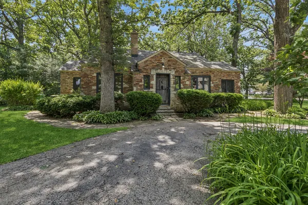 $2,500 | 1777 South Shore Drive, Lakewood, IL 60014