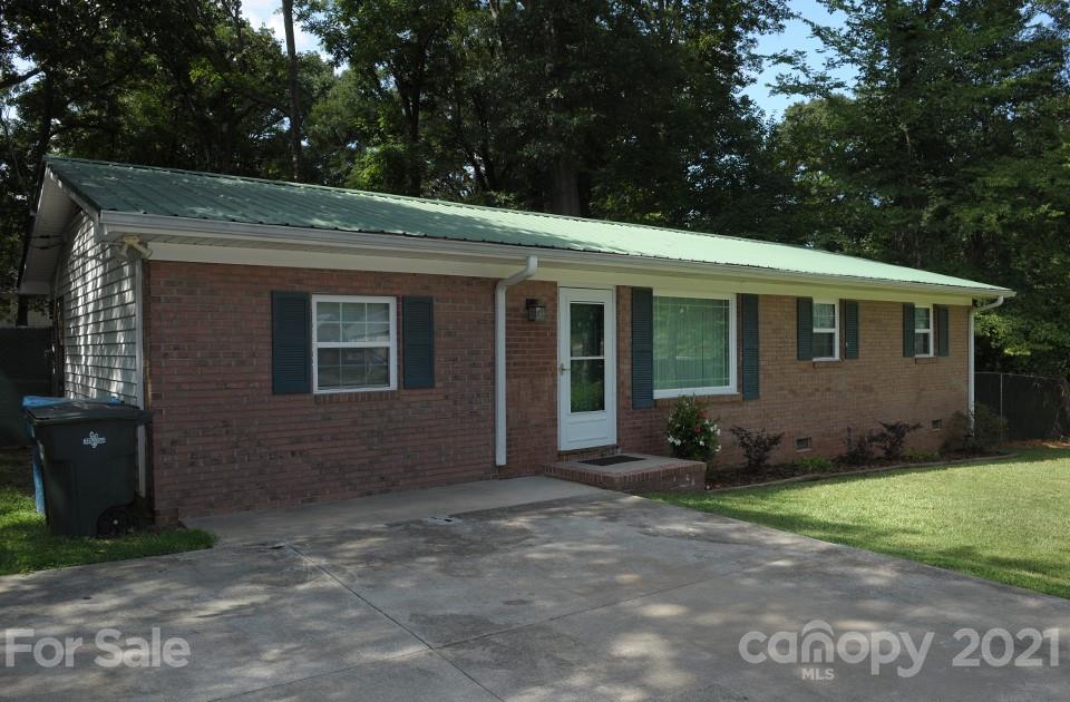 628 Newsome Road Salisbury, NC 28146 - Photo 2 of 19 Gallery Image 2