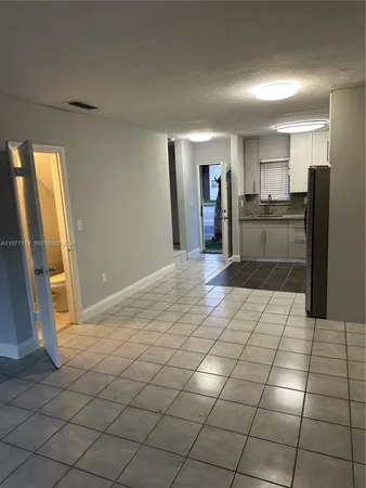 $2,000 | 10902 Southwest 2nd Street, Unit 4F, Sweetwater, FL 33174