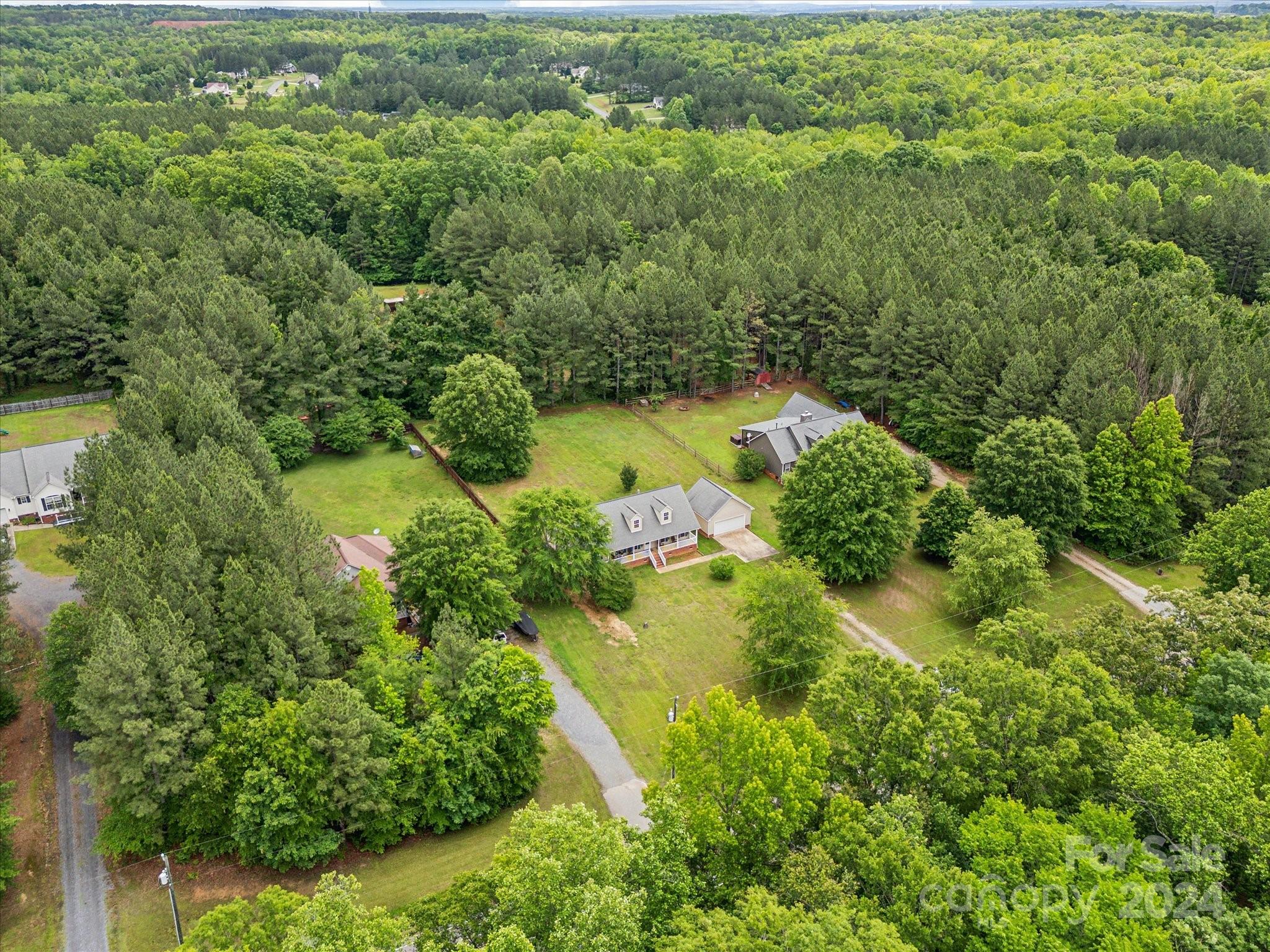 369 Pitts Road Catawba, SC 29704 - Photo 11 of 43 Gallery Image 11