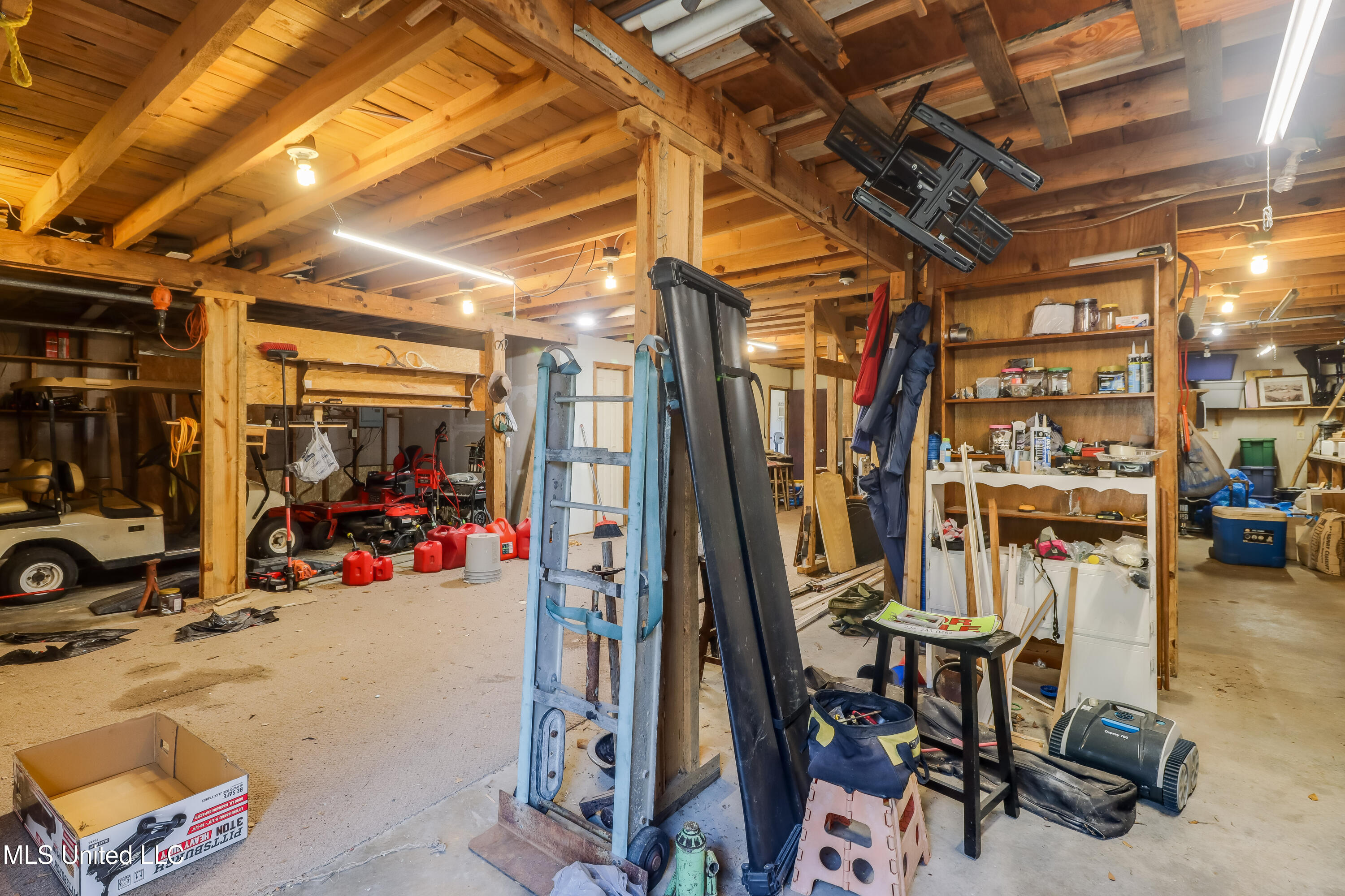 9018 Ferry Point Road Gautier, MS 39553 - Photo 34 of 46 IMG_0146-Edit