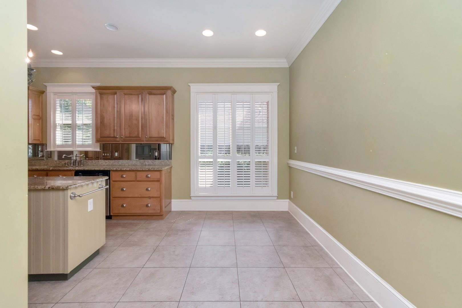 890 Randall Avenue Daphne, AL 36526 - Photo 14 of 47 Kitchen
