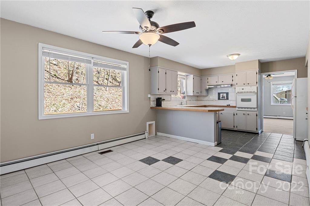 965 Laurel Valley Road Mars Hill, NC 28754 - Photo 20 of 38 Gallery Image 20