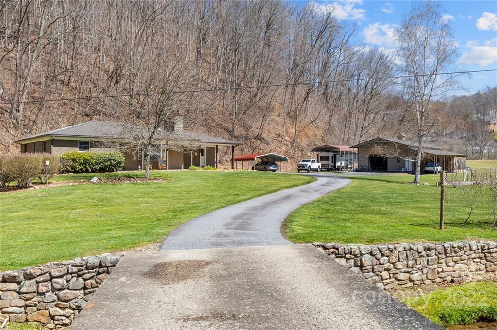 965 Laurel Valley Road Mars Hill, NC 28754 - Photo 8 of 38 Gallery Image 8