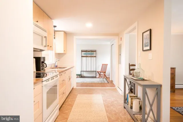 $1,899,000 | 6 West 11th Street, Barnegat Light, NJ 08006