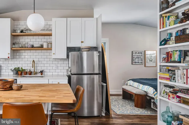 $1,899,000 | 6 West 11th Street, Barnegat Light, NJ 08006