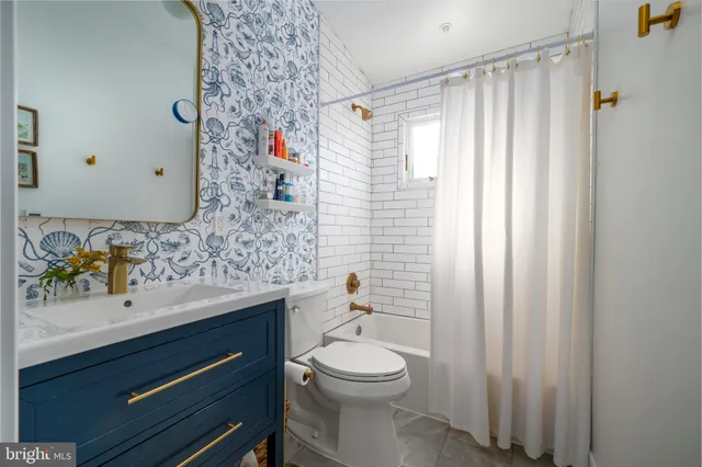 $1,899,000 | 6 West 11th Street, Barnegat Light, NJ 08006