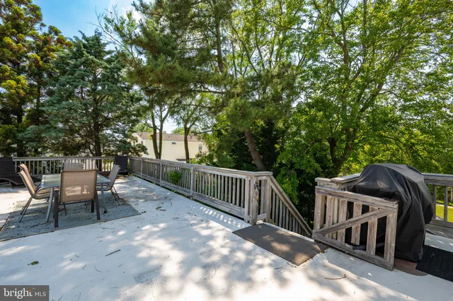 $1,899,000 | 6 West 11th Street, Barnegat Light, NJ 08006