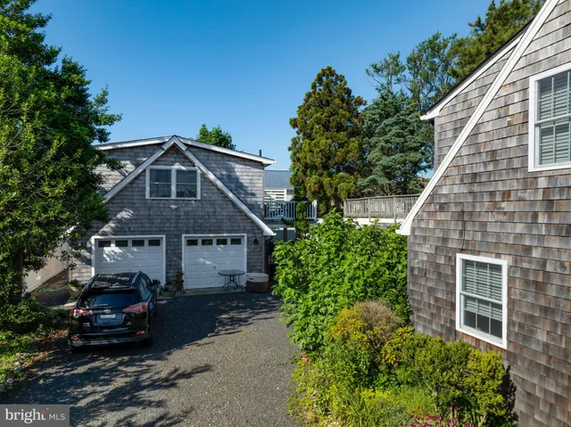 $1,899,000 | 6 West 11th Street, Barnegat Light, NJ 08006