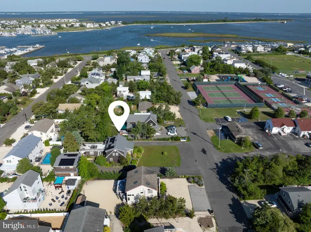 $1,899,000 | 6 West 11th Street, Barnegat Light, NJ 08006