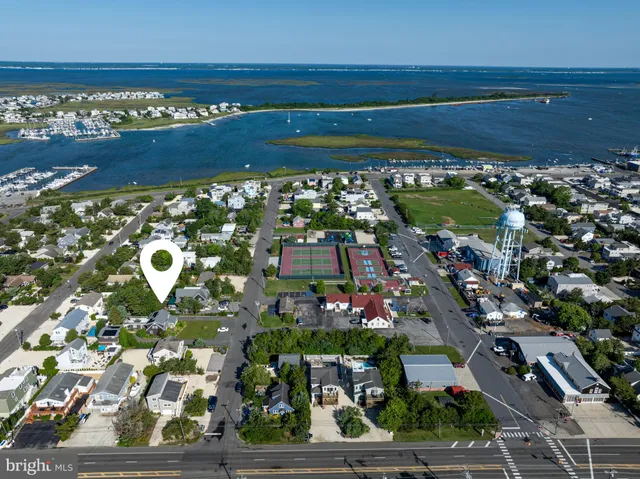 $1,899,000 | 6 West 11th Street, Barnegat Light, NJ 08006