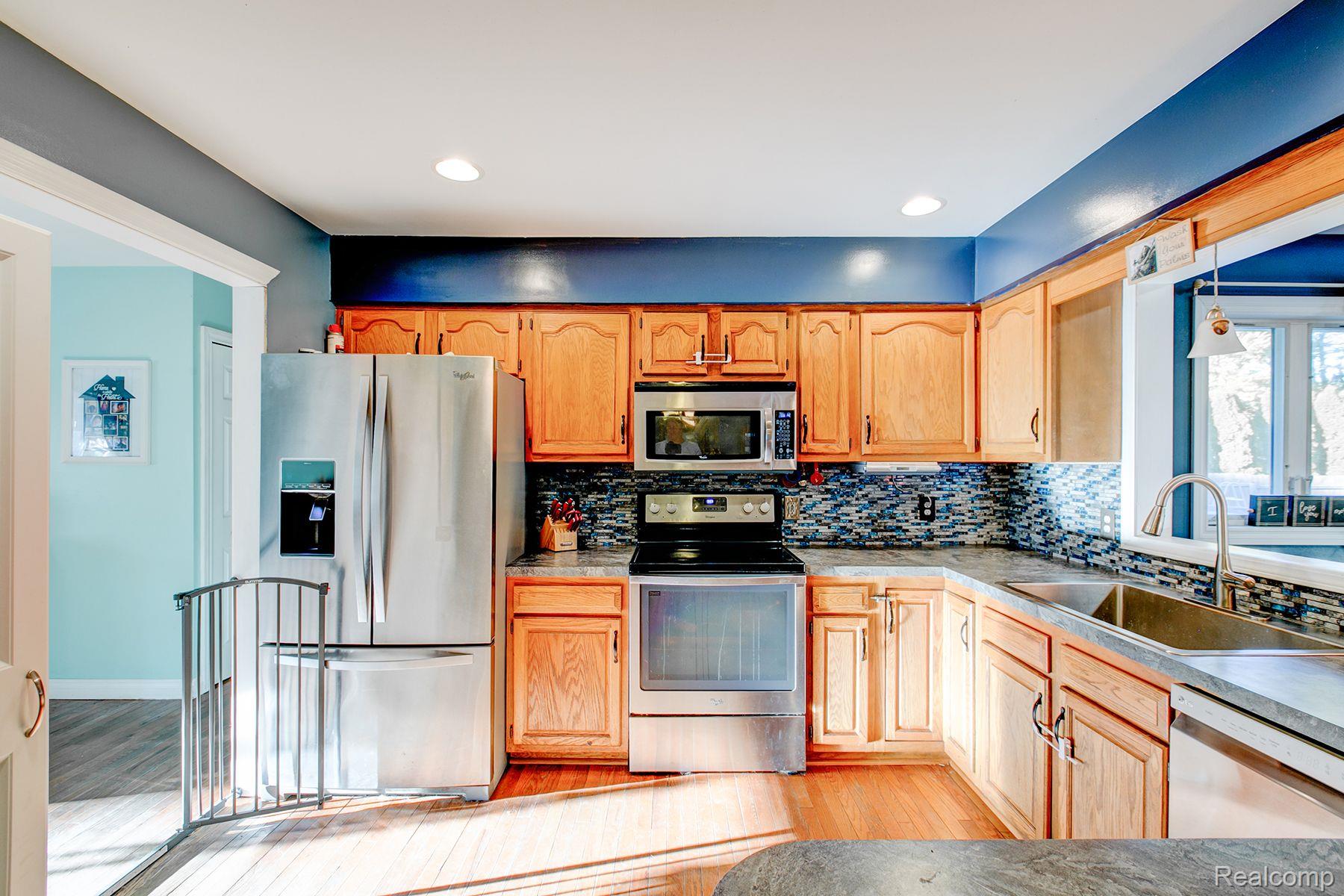 2878 Michigan Road Port Huron, MI 48060 - Photo 8 of 25 Gallery Image 8