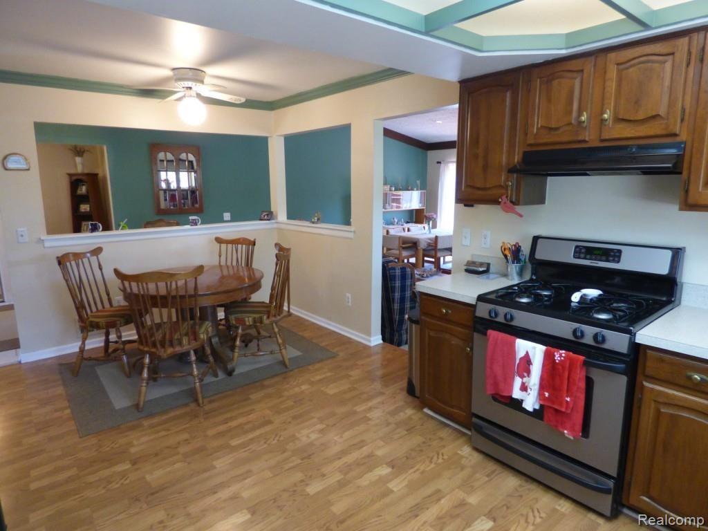 898 Timberline Drive Rochester Hills, MI 48309 - Photo 16 of 57