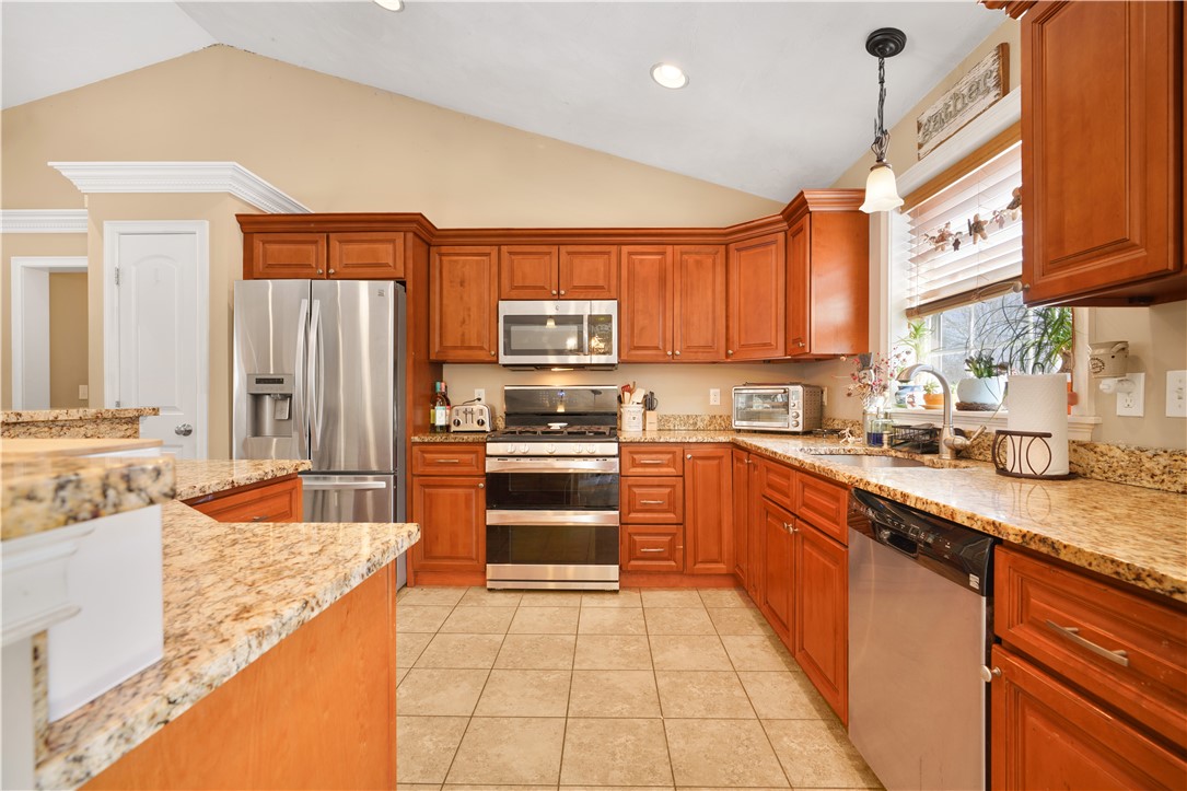 263 Plain Street Rehoboth, MA 02769 - Photo 8 of 29