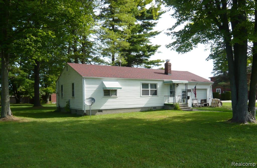5602 Lapeer Road Smiths Creek, MI 48074 - Photo 2 of 4
