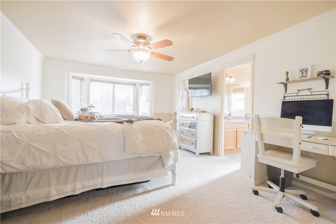5430 Northwest Jackson Street Camas, WA 98607 - Photo 12 of 25 Gallery Image 12