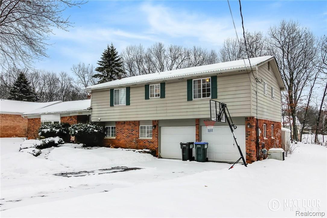 5075 Greenfield Road Brighton, MI 48114 - Photo 34 of 43 IMG_9715.jpg