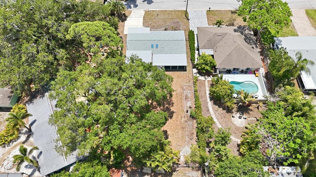 2233 Alice Road Sarasota, FL 34231 - Photo 35 of 44 Gallery Image 35