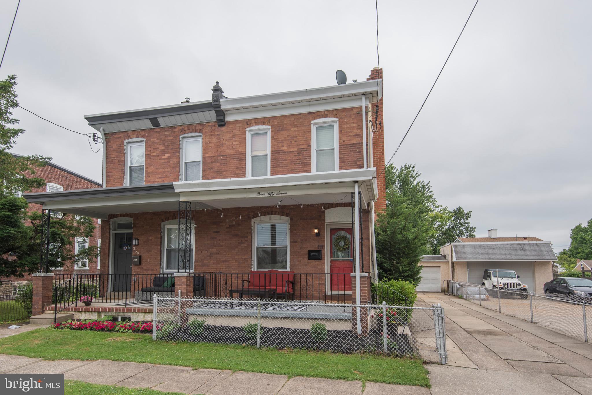 357 Lemonte Street Philadelphia, PA 19128 - Photo 3 of 44