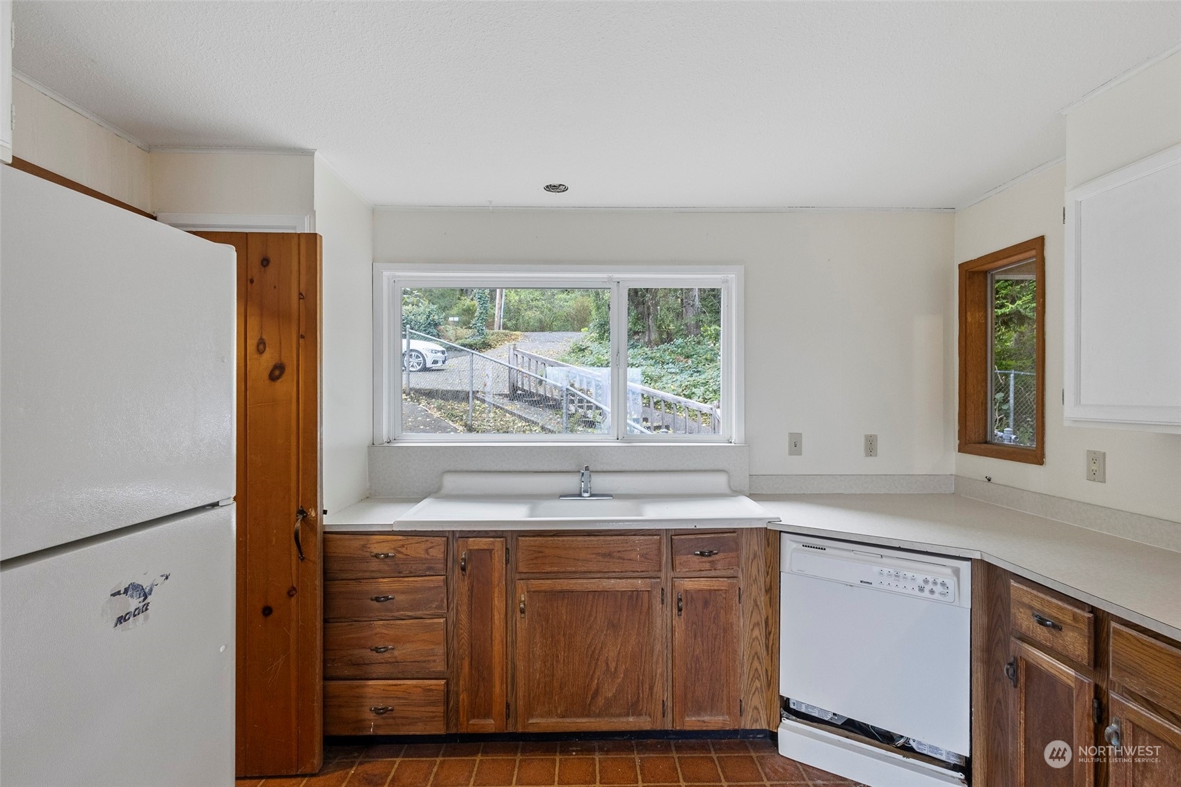 4865 Saratoga Road Langley, WA 98260 - Photo 15 of 40