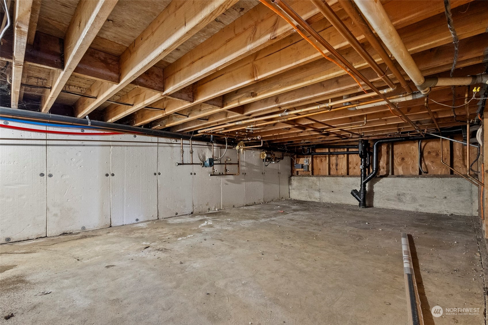 4865 Saratoga Road Langley, WA 98260 - Photo 34 of 40 a view of a room with wooden roof