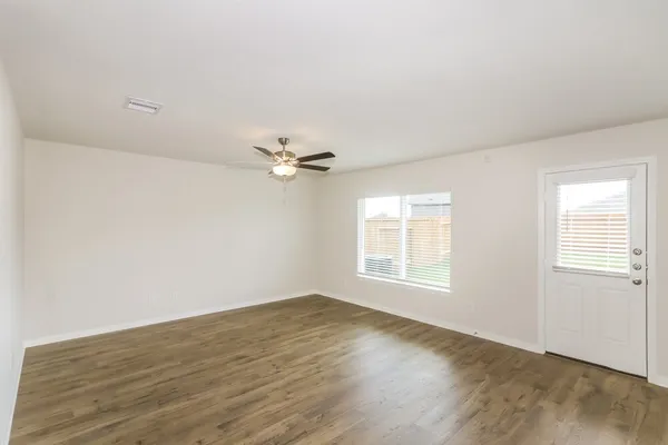 $1,890 | 425 Sunny Highlands Drive, Katy, TX 77493