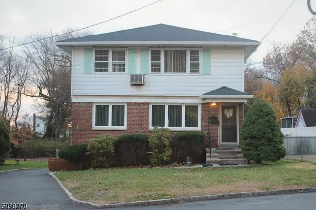 $2,750 | 2226 Halsey Street, Unit 2, Union, NJ 07083