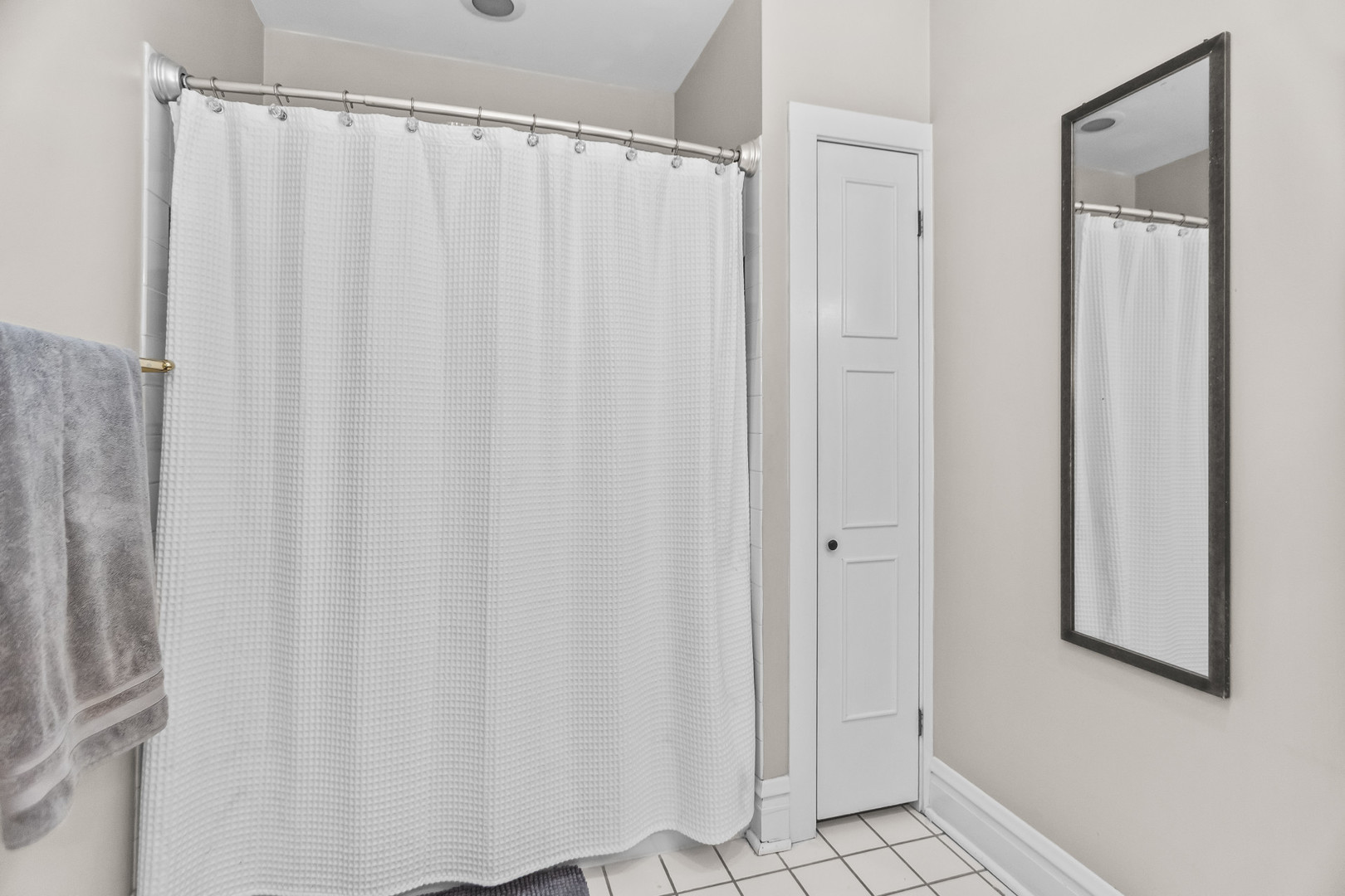 3732 North Racine Avenue Chicago, IL 60613 - Photo 12 of 30 Gallery Image 12