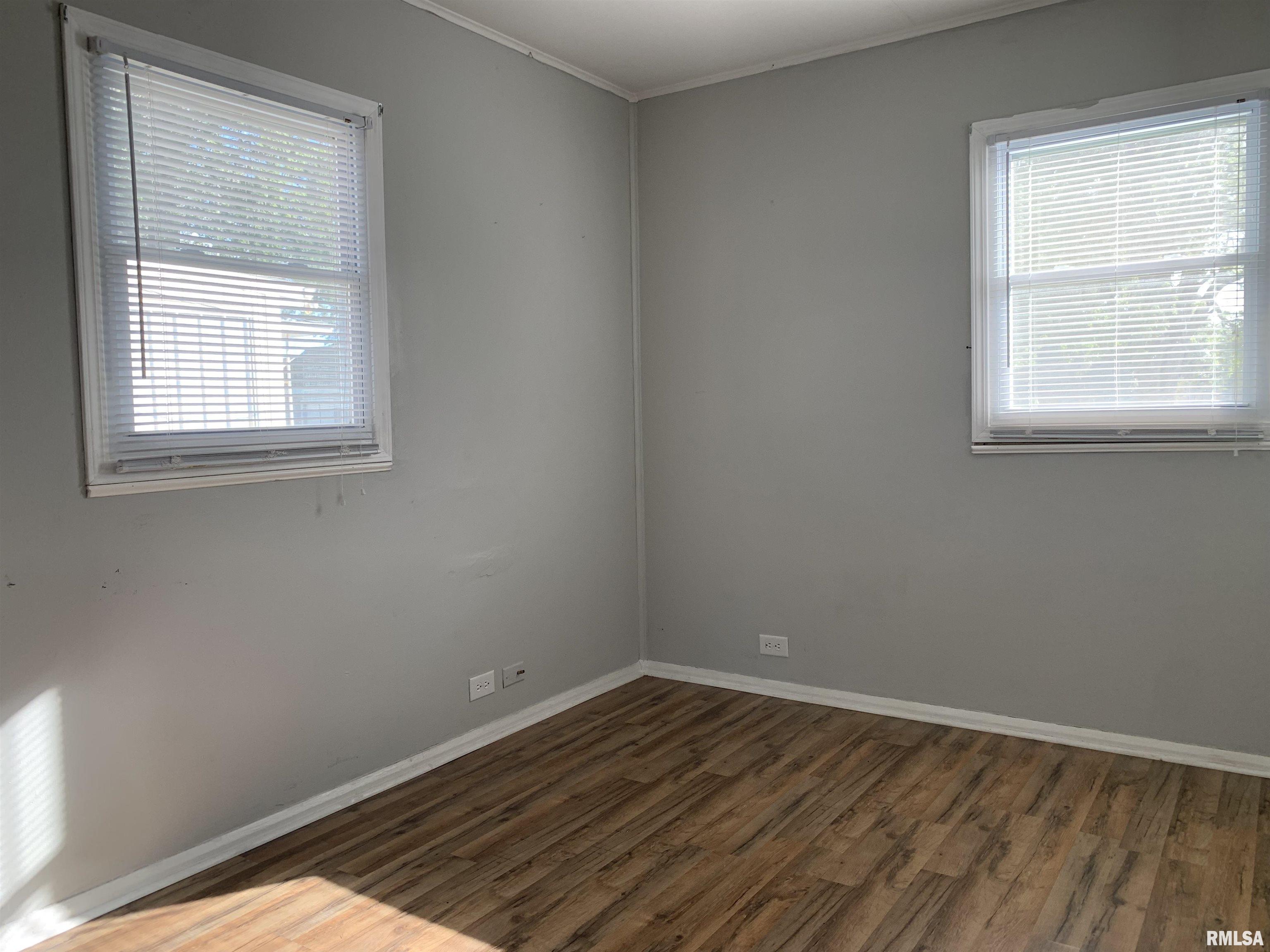 1323 South 6th Street Quincy, IL 62301 - Photo 10 of 15