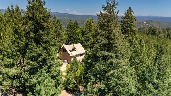 $425,000 | 4717 Lobo Trail, Garden Valley, CA 95633