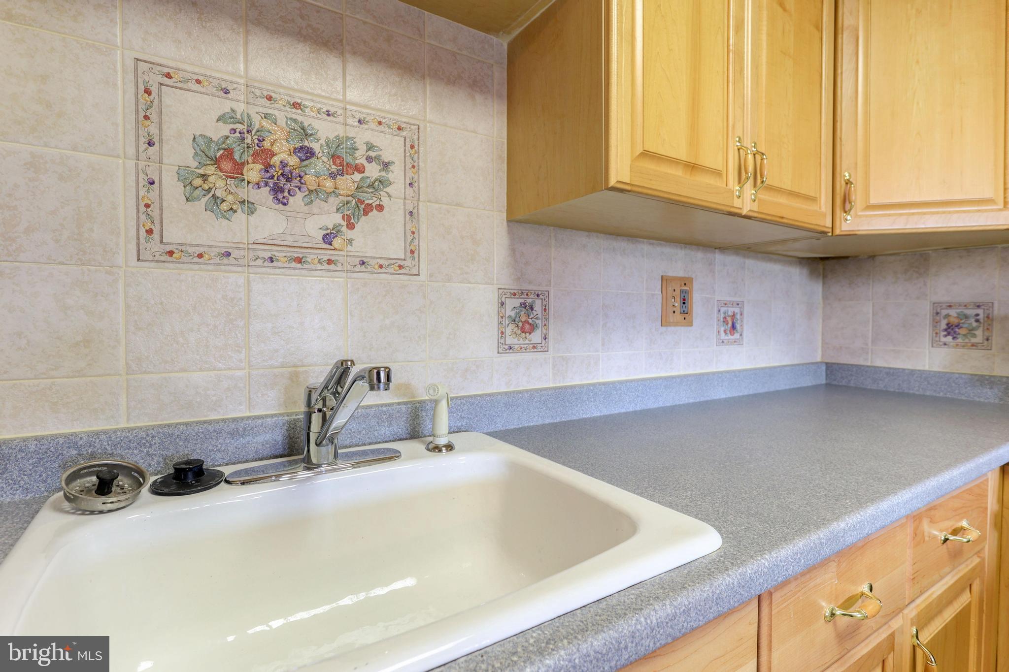 10828 Heflin Road Philadelphia, PA 19154 - Photo 14 of 31 Kitchen